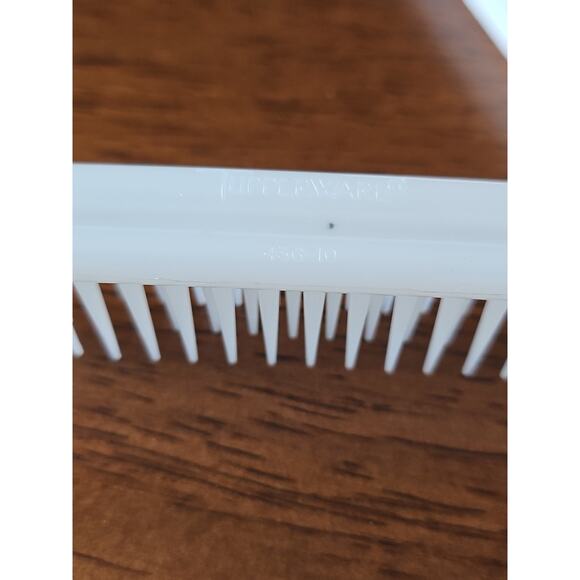 2 Tupperware VTG 8" Teaser Comb Teasing Hair Brush 436 White NOS - Picture 3 of 4